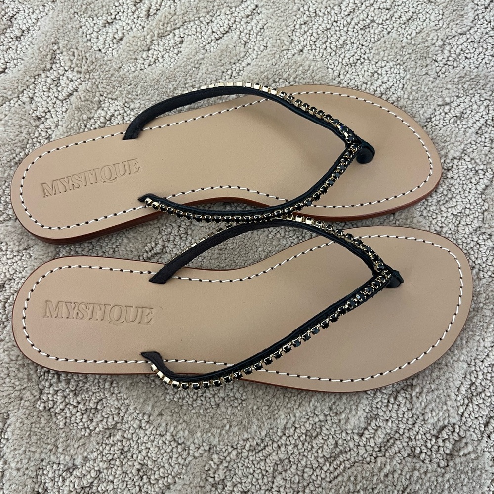 New Mystique Boutique Black Sandals with Gold Accents Black Rhinestones Size 10
